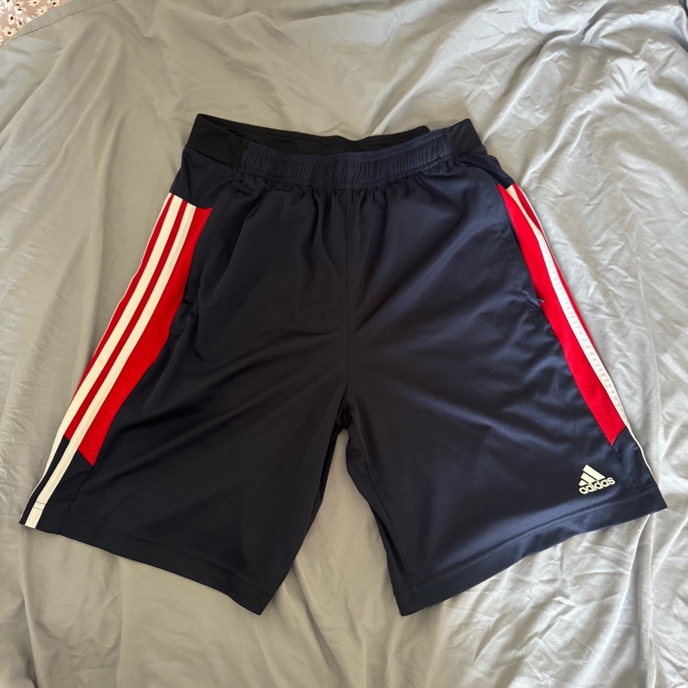 Boys Adidas Primegreen Aeroready Basketball Shorts Size Medium